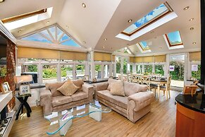 Just Stay Wales - Highmead House