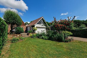 Just Stay Wales - Highmead House