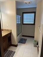 Luxury Beach Side Home 2 Bedroom Home by RedAwning