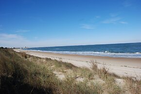 Luxury Beach Side Home 2 Bedroom Home by RedAwning