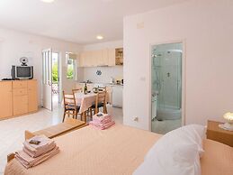 Apartments Miljan Popovic - Studio Apartment With Terrace