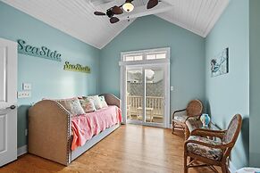 Sea Escape 3 Bedroom Townhouse by RedAwning