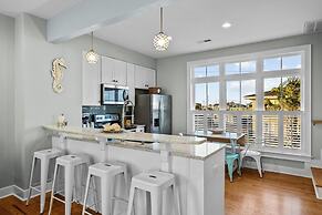 Sea Escape 3 Bedroom Townhouse by RedAwning