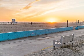 Sea Escape 3 Bedroom Townhouse by RedAwning