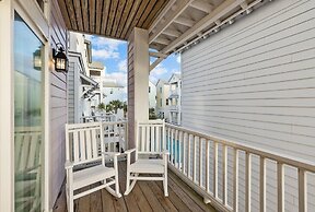 Sea Escape 3 Bedroom Townhouse by RedAwning