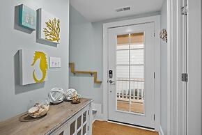 Sea Escape 3 Bedroom Townhouse by RedAwning