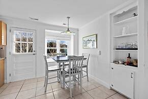 Salt Life 3 Bedroom Home by RedAwning