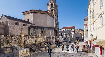 Beachfront Apartment Drazen, With Patio & Parking