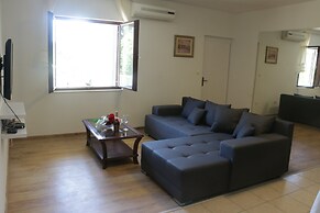 Beachfront Apartment Drazen, With Patio & Parking