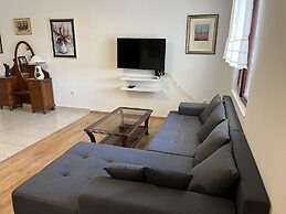 Beachfront Apartment Drazen, With Patio & Parking