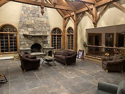 Chestnuthill Countryside Manor