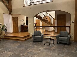 Chestnuthill Countryside Manor