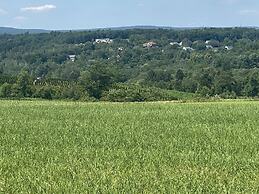 Chestnuthill Countryside Manor