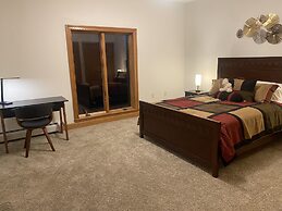 Chestnuthill Countryside Manor