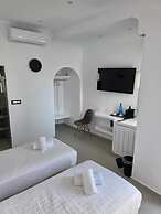 Tatakis Design Hotel, Fira
