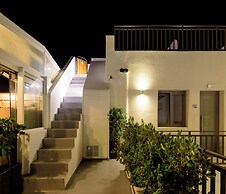 Tatakis Design Hotel, Fira