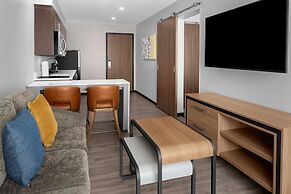 Homewood Suites By Hilton Charlotte Uptown First Ward