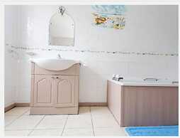 2-bed 2- Bath Cottage Half Price Monthly Booking