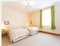 2-bed 2- Bath Cottage Half Price Monthly Booking