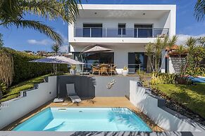 Pool, Garden and sea View - Villa Hibiscus