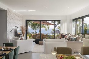 Pool, Garden and sea View - Villa Hibiscus