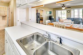 Myrtle Beach Condo w/ Pool: Near Golf & Mall!