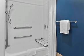 Spark by Hilton Newcomerstown