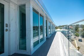 Dolphin Suites