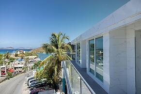 Dolphin Suites