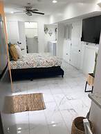 Naomi Bed & Breakfast