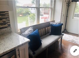 Naomi Bed & Breakfast