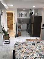 Naomi Bed & Breakfast