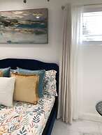 Naomi Bed & Breakfast