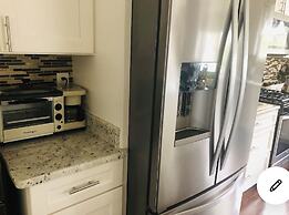 Naomi Bed & Breakfast