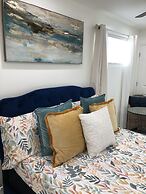 Naomi Bed & Breakfast