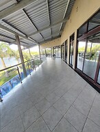 Zambezi Riverside Accommodation