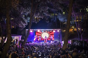 Gattarella Family Resort - Self-catering accommodations in the pinewoo