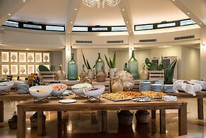Gattarella Family Resort - Seaside Rooms and Suites with Premium Half-