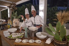 Gattarella Family Resort - Seaside Rooms and Suites with Premium Half-