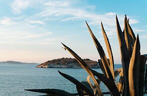 Gattarella Family Resort - Seaside Rooms and Suites with Premium Half-