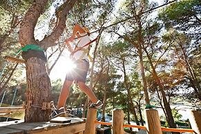 Gattarella Family Resort - Seaside Rooms and Suites with Premium Half-