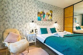 RentPlanet - Green Park Resort