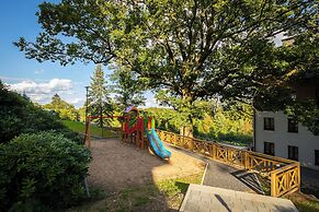 RentPlanet - Green Park Resort