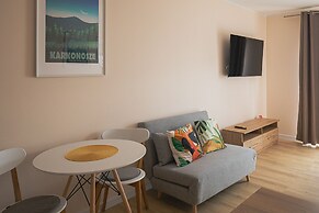 RentPlanet - Green Park Resort