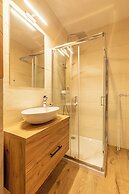 RentPlanet - Green Park Resort