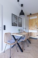 RentPlanet - Green Park Resort