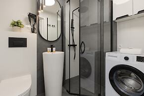 Saska Kepa Apartment by Renters