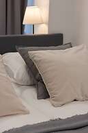 Saska Kepa Apartment by Renters