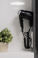 Saska Kepa Apartment by Renters