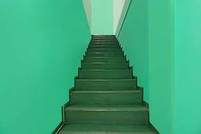 SPOT ON 92170 Penginapan Pak DheNearMall Nagoya Hill